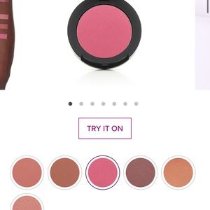 Younique Blush. Color: Stunning.